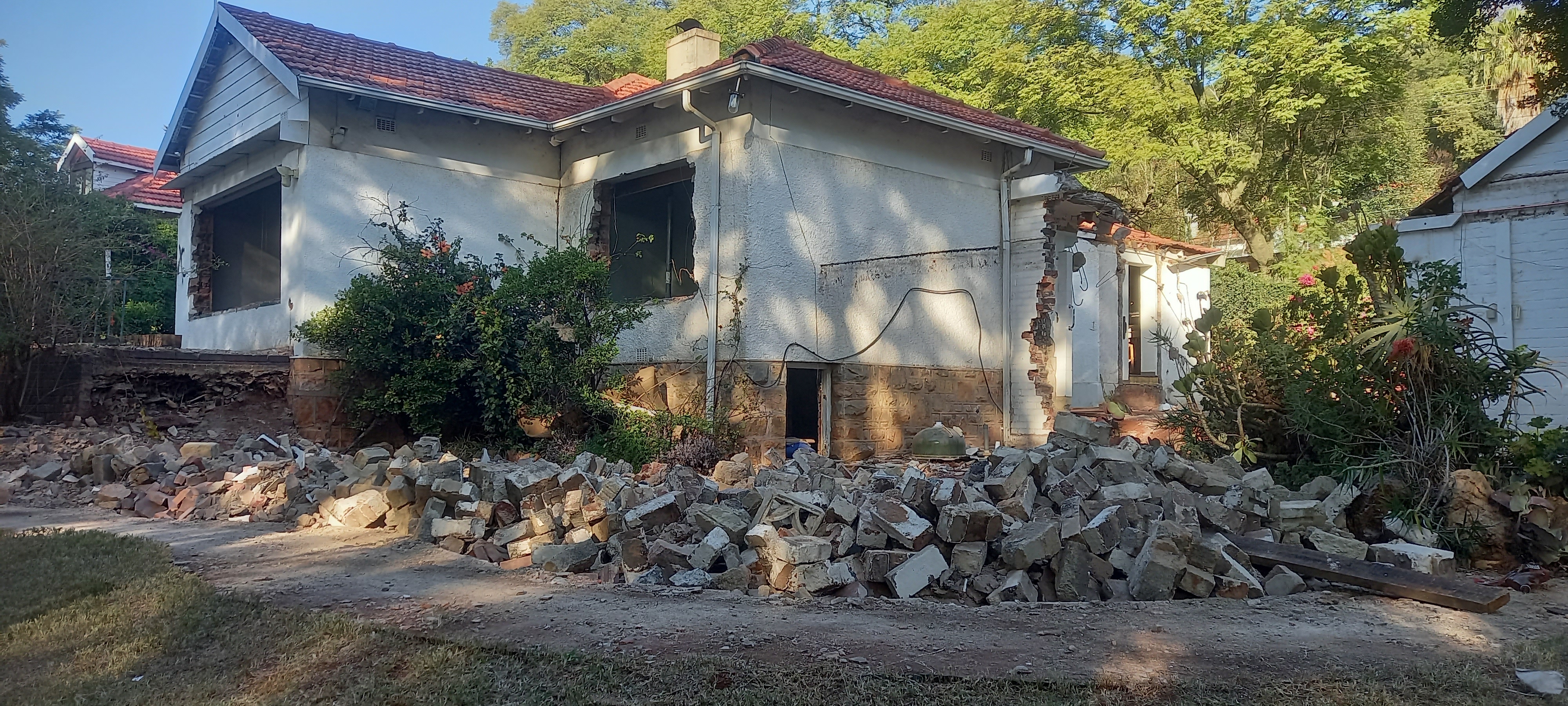 Old House demolition in westcliff